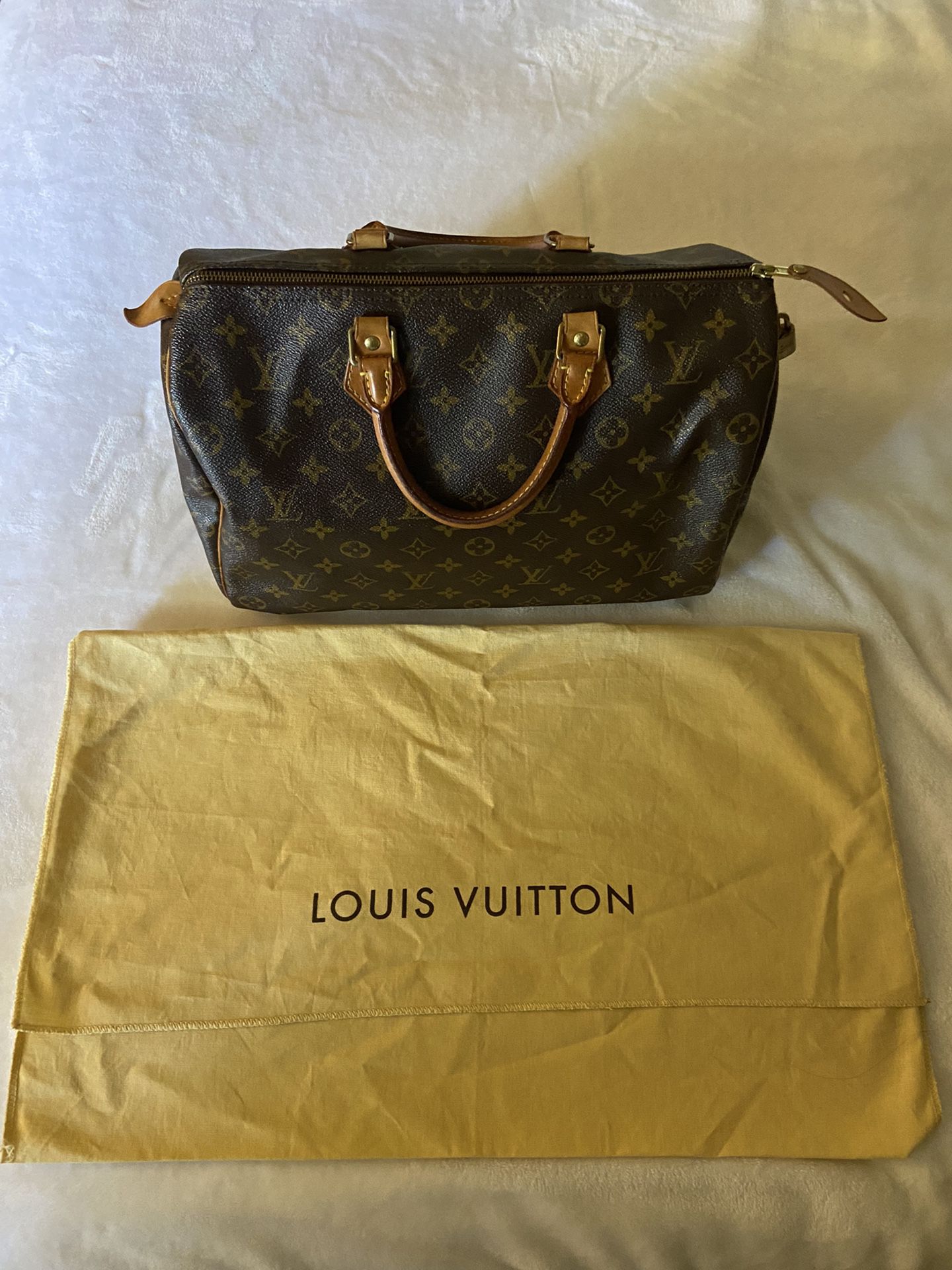 Louis Vuitton-Monogram Sac Souple 35 - Couture Traders