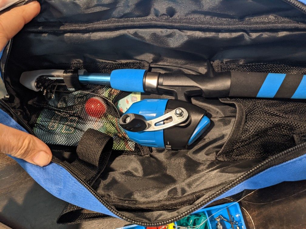 Plusinno Kids Fishing Set Telescopic Rod And Reel Tackle Box And Bag