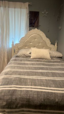 Full white bed  (Ashley Brand )