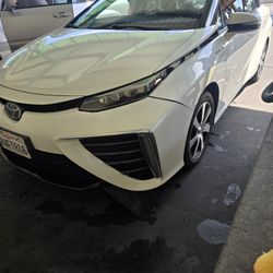 2016 Toyota MIRAI