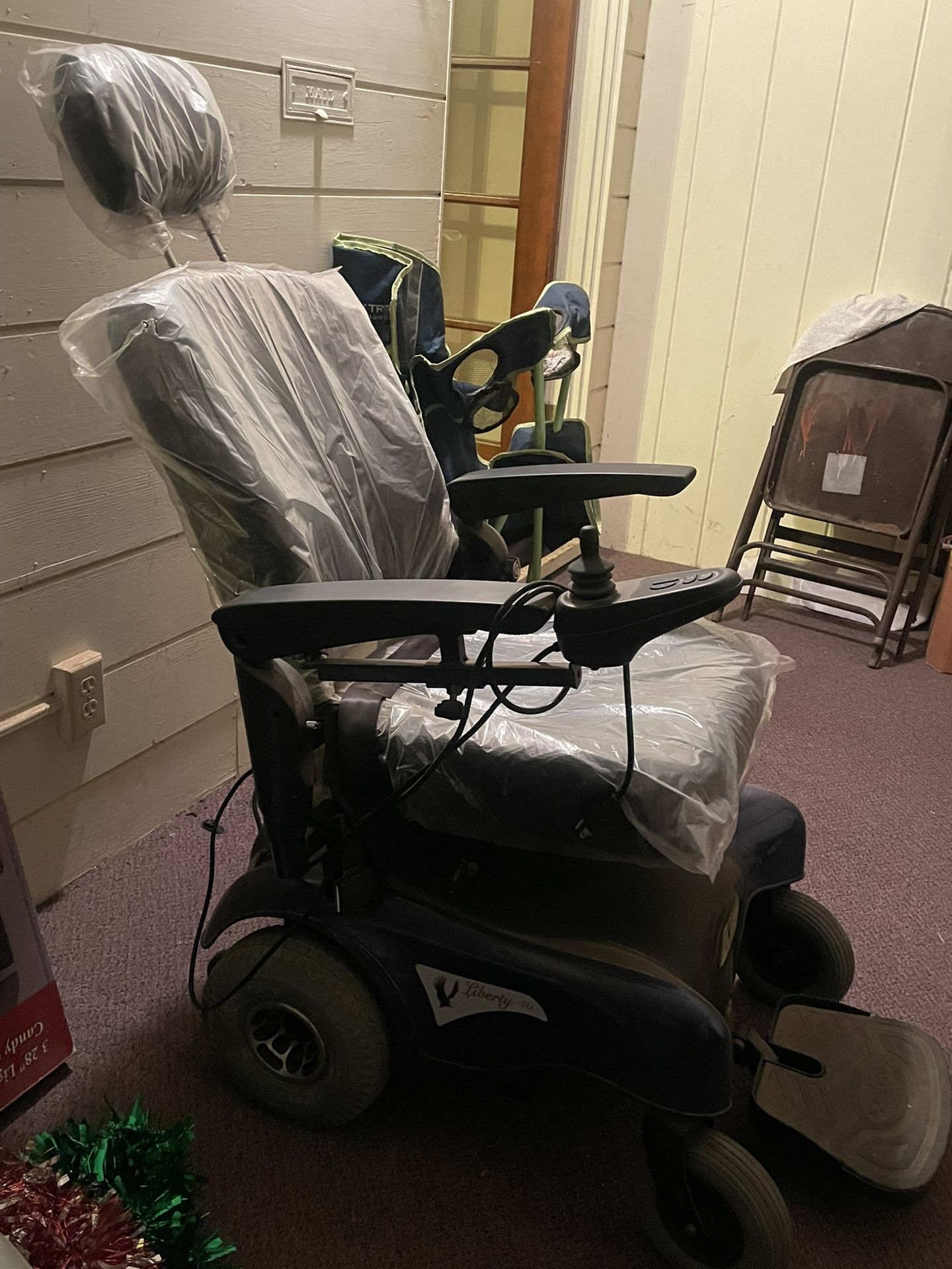 Electric Wheelchair