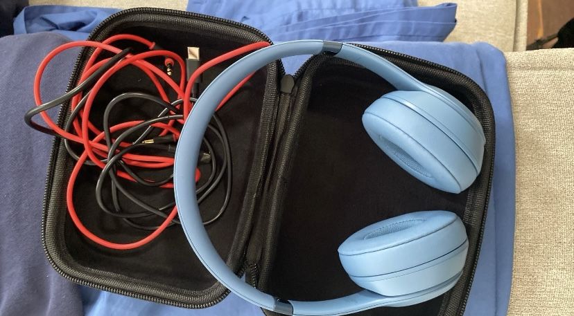 Beats Solo 4s
