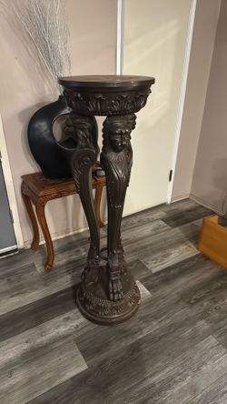 Nice Pedestal 