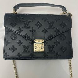 Louis Vuitton Pochette Métis