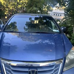 2008 Honda Odyssey $4,210