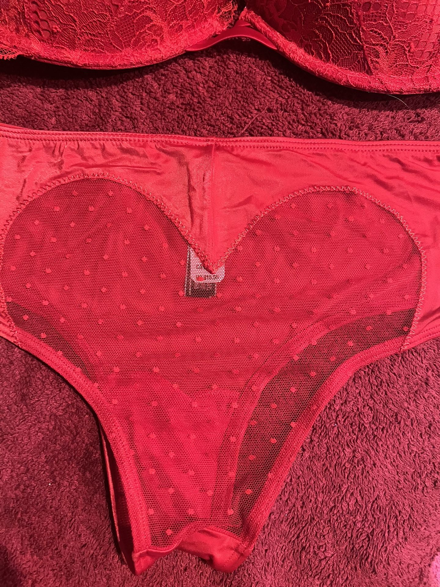 NeW ViCtOrIa'S SeCrEt BuNdLe~* for Sale in San Bernardino, CA - OfferUp