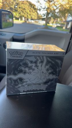 Pokemon TCG: Mega Evolution- Pitch Black Elite Trainer Box