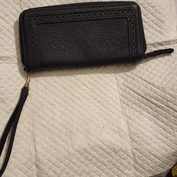 Black Zipper Wallet 