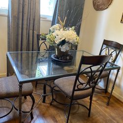 Glass top Dining Table And 4 Chairs 