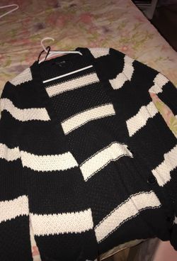 FOREVER 21 Cardigan sweater size L