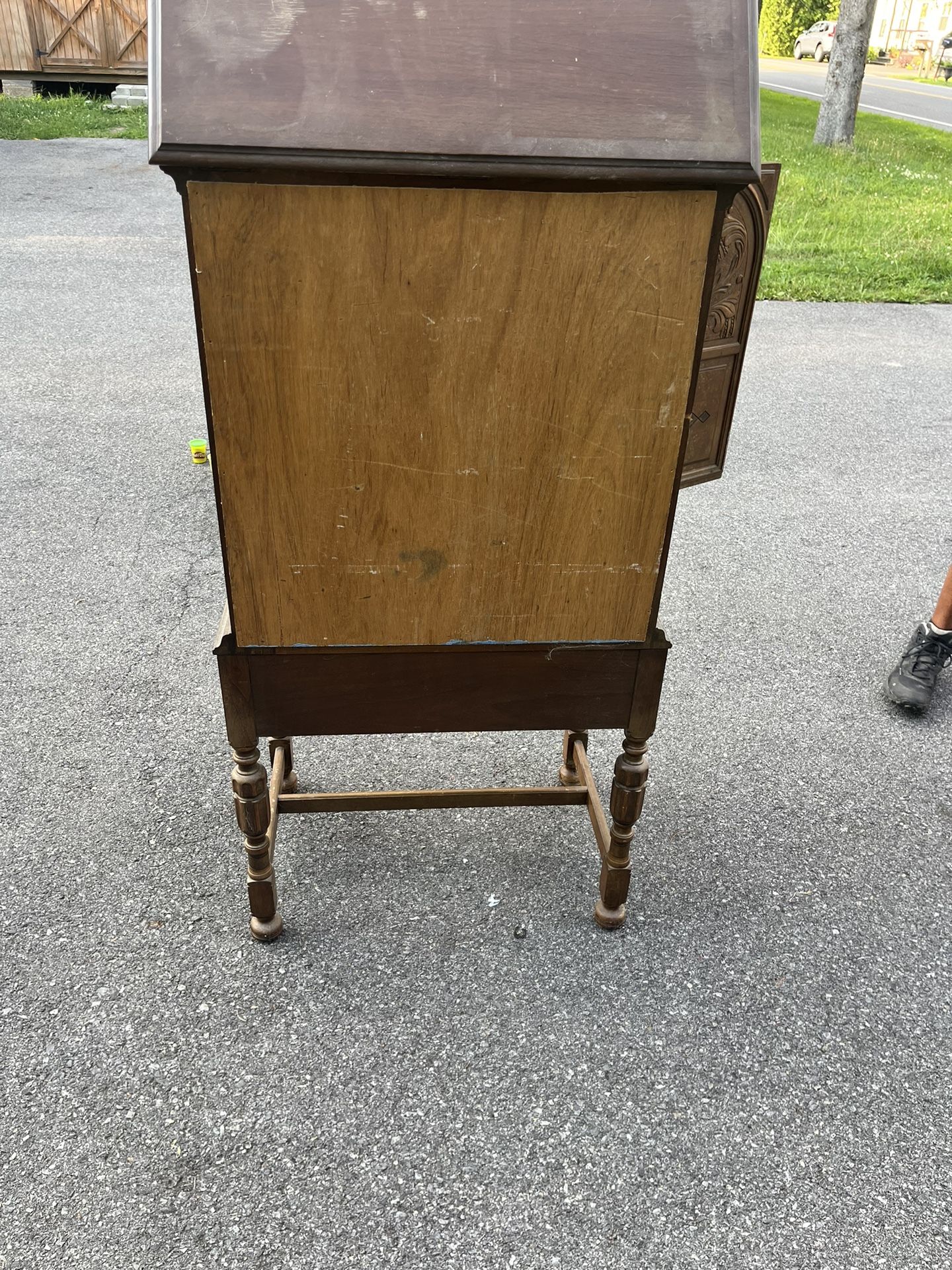 Barley And Gay Furniture