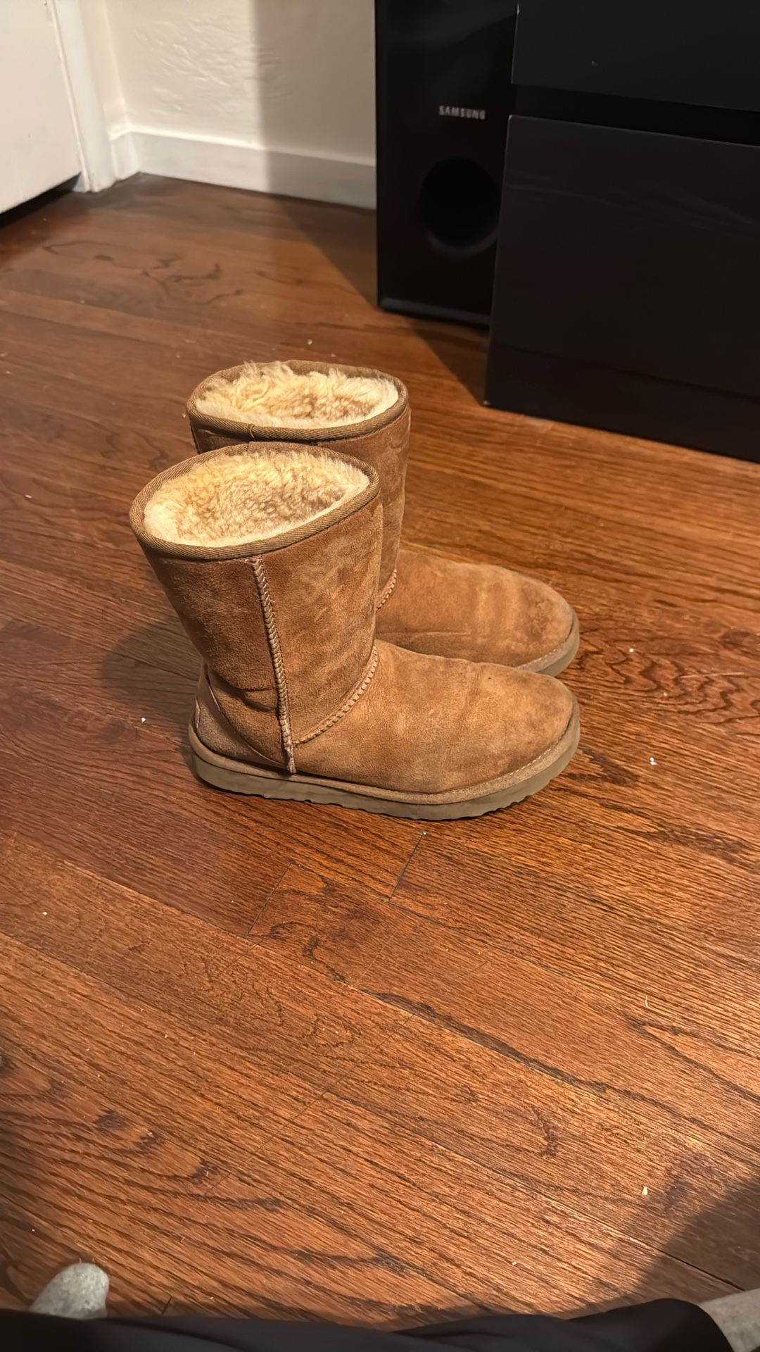 Ugg Women’s Classic Short Boot