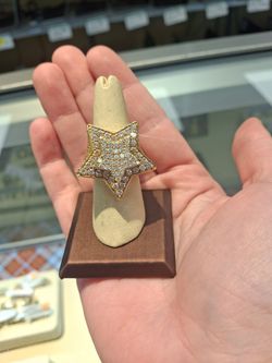 Mens star ring