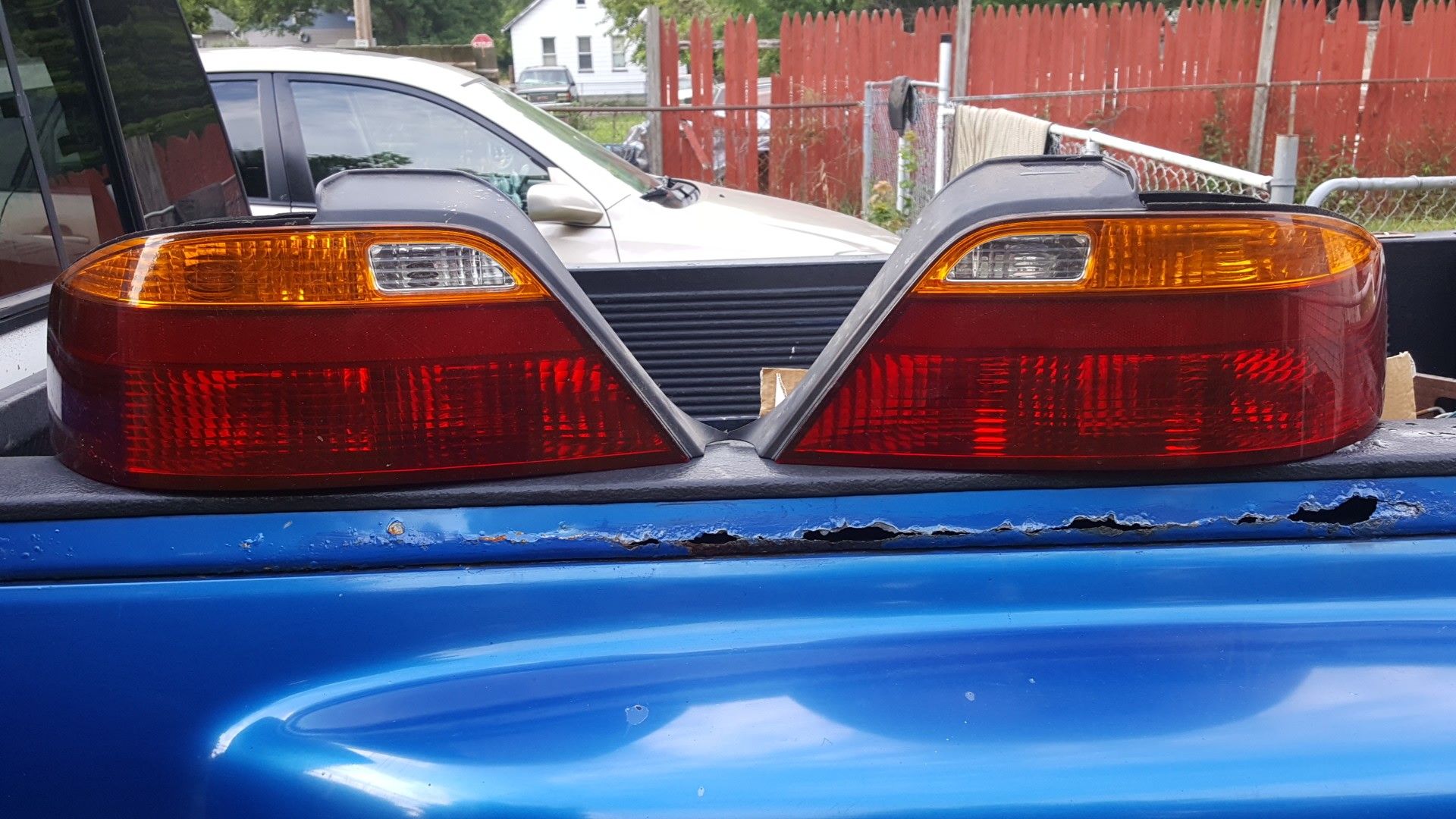 99 to 03 acura tl taillights