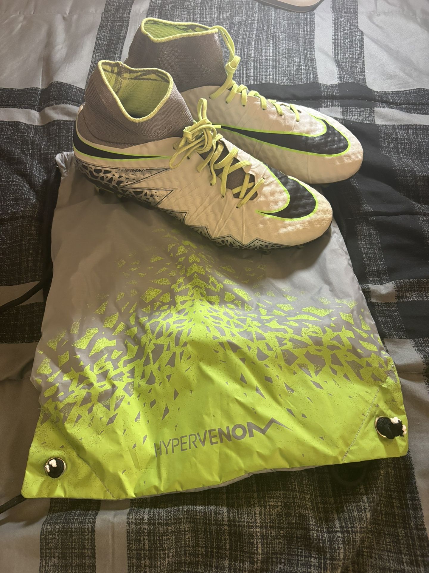 Nike Hyper Venom Cleats - Size 11 US