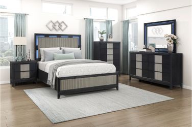 4 PC BEDROOM SET NEW IN BOX (MATTRESS AND CHEST SOLD SEPARATELY)