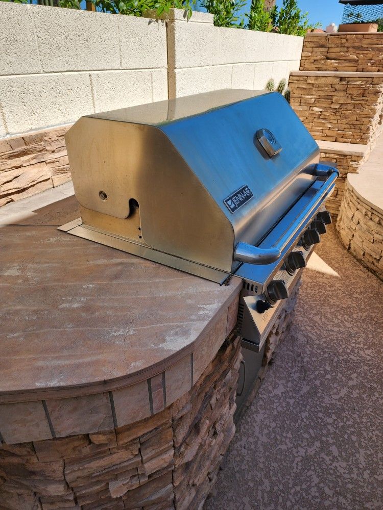 JennAir Builtin Gas Grill for Sale in Tempe, AZ OfferUp