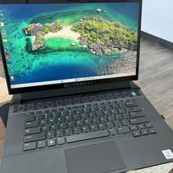 Alienware M15 r3 Gaming laptop