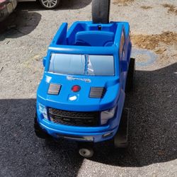 Push And Go Truck Does Not Have Steering Wheell Or Seat Belt