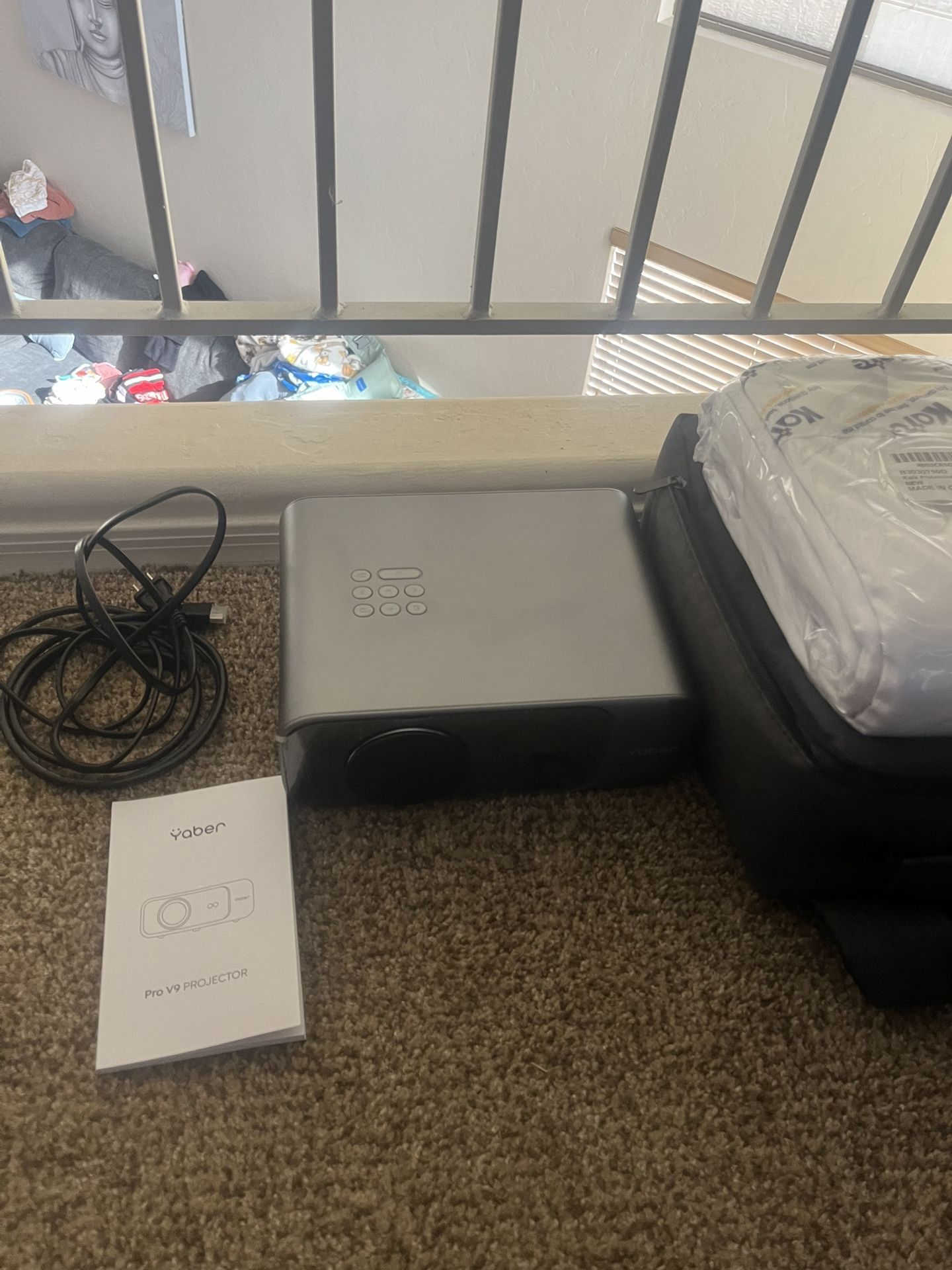 Home Theater Yaber Pro V9 Projector