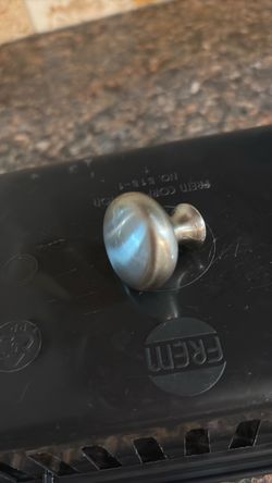 New Brushed chrome knobs