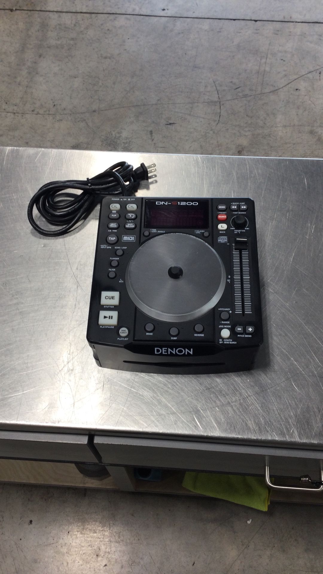 DENON mixer