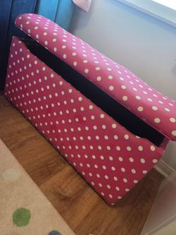 Pottery barn toy box