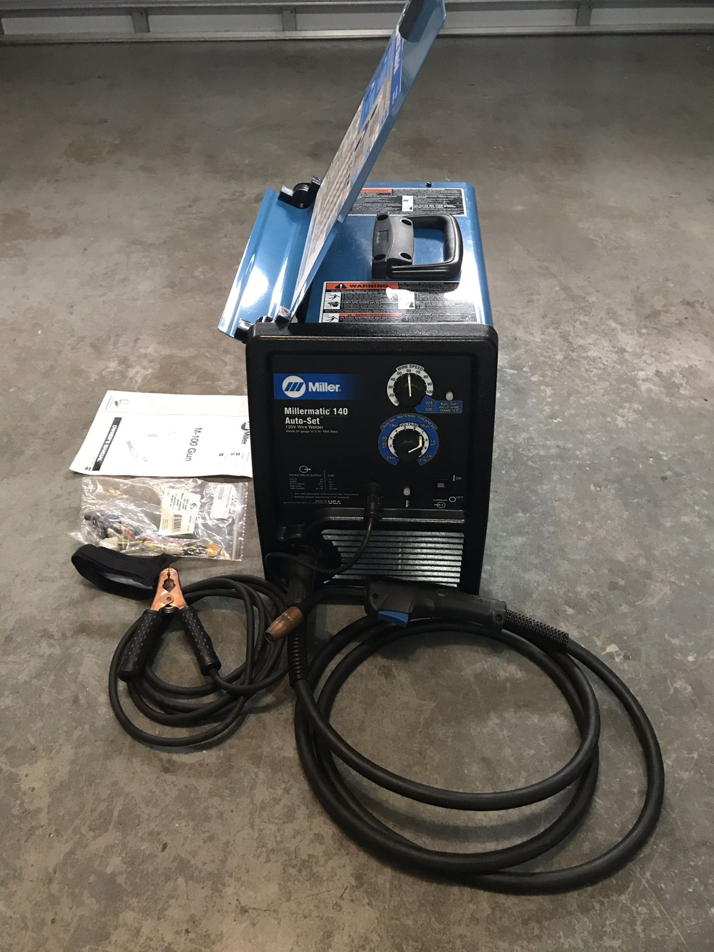 Miller Millermatic 140 auto set welder 120v like new mig or flux and