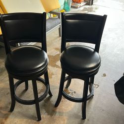 Black Bar Stools 