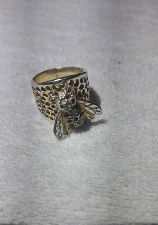 Bee Ring 