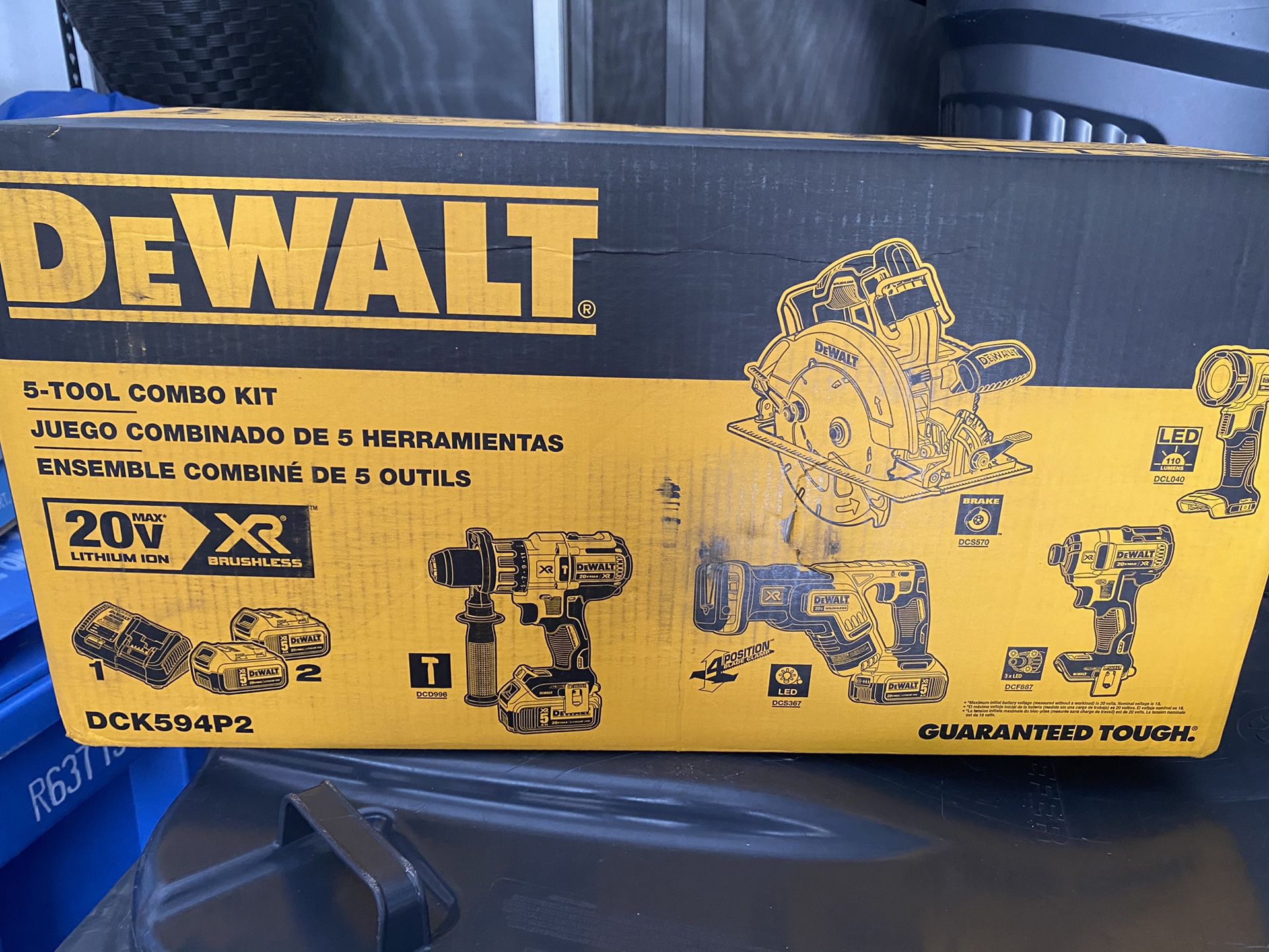 DeWalt 20V MAX XR 20 volt Cordless Brushless tool Combo Kit for Sale in  Tampa, FL OfferUp