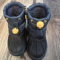 UGG Snow Boots 9