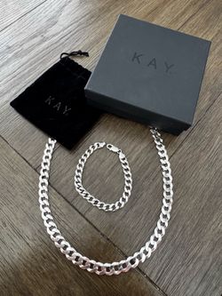 Men’s necklace and bracelet