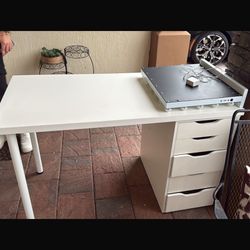 Table/ Mesa 