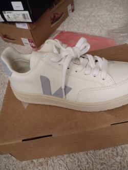 Veja Girls  Shoes Brand New