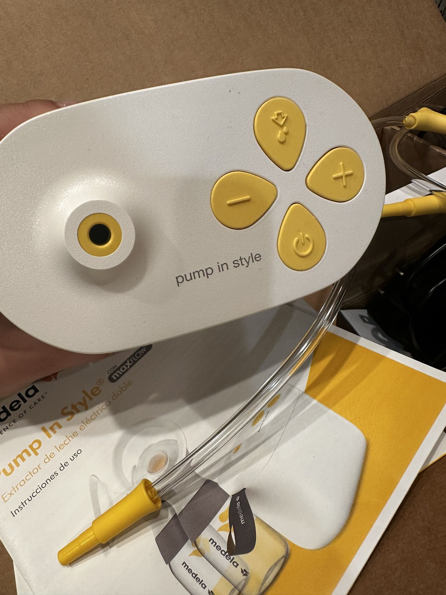 Medela Pump In Style with MaxFlow Breast Pump