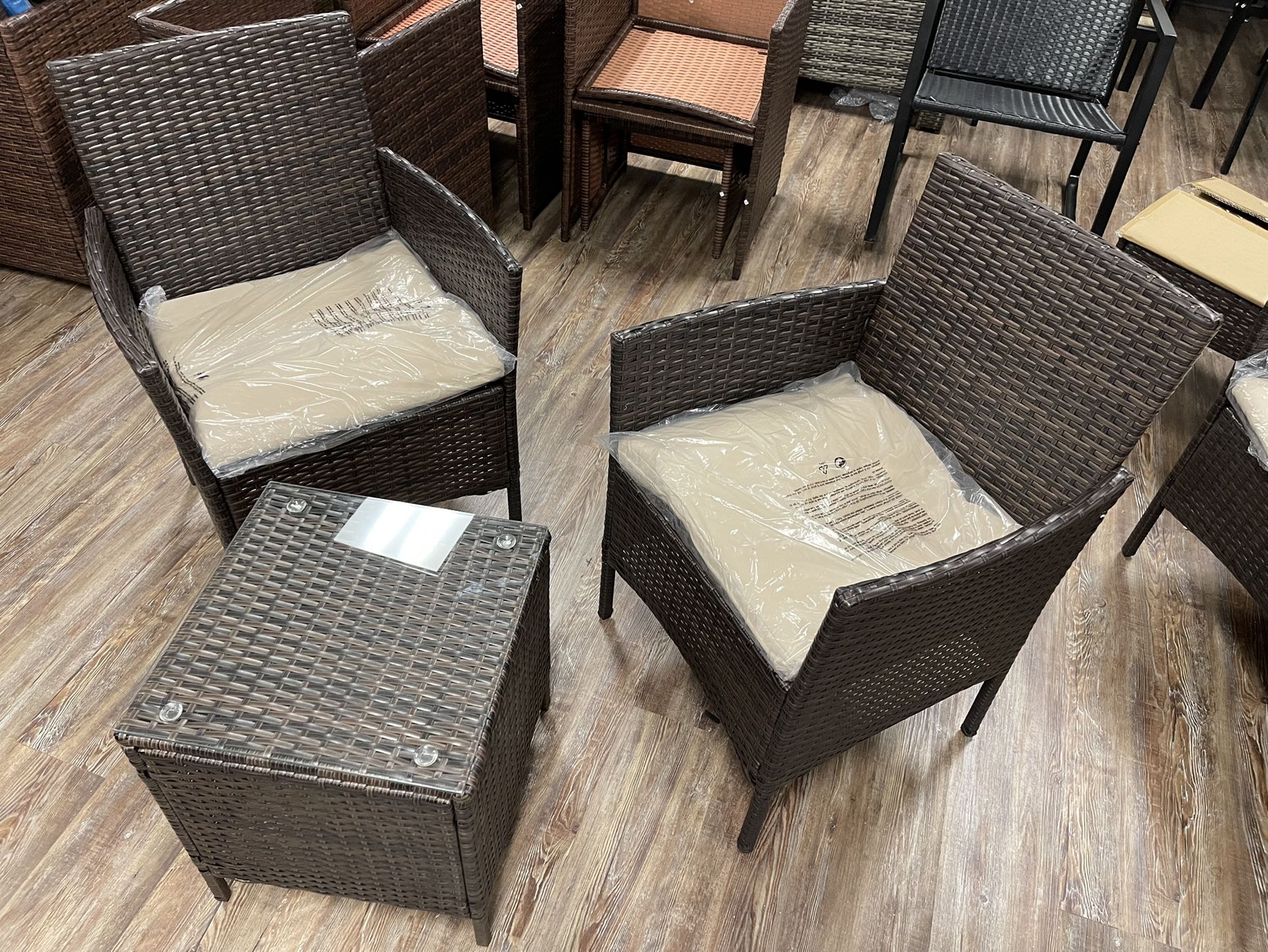 Brand New 3 Pieces PE Rattan Wicker Chairs with Table Outdoor Garden Furniture Sets (Brown/Beige)