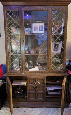 Vintage Ornate Wood China Cabinet / Display Hutch – Diamond Lattice Glass – 78” Tall