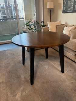 Circular table