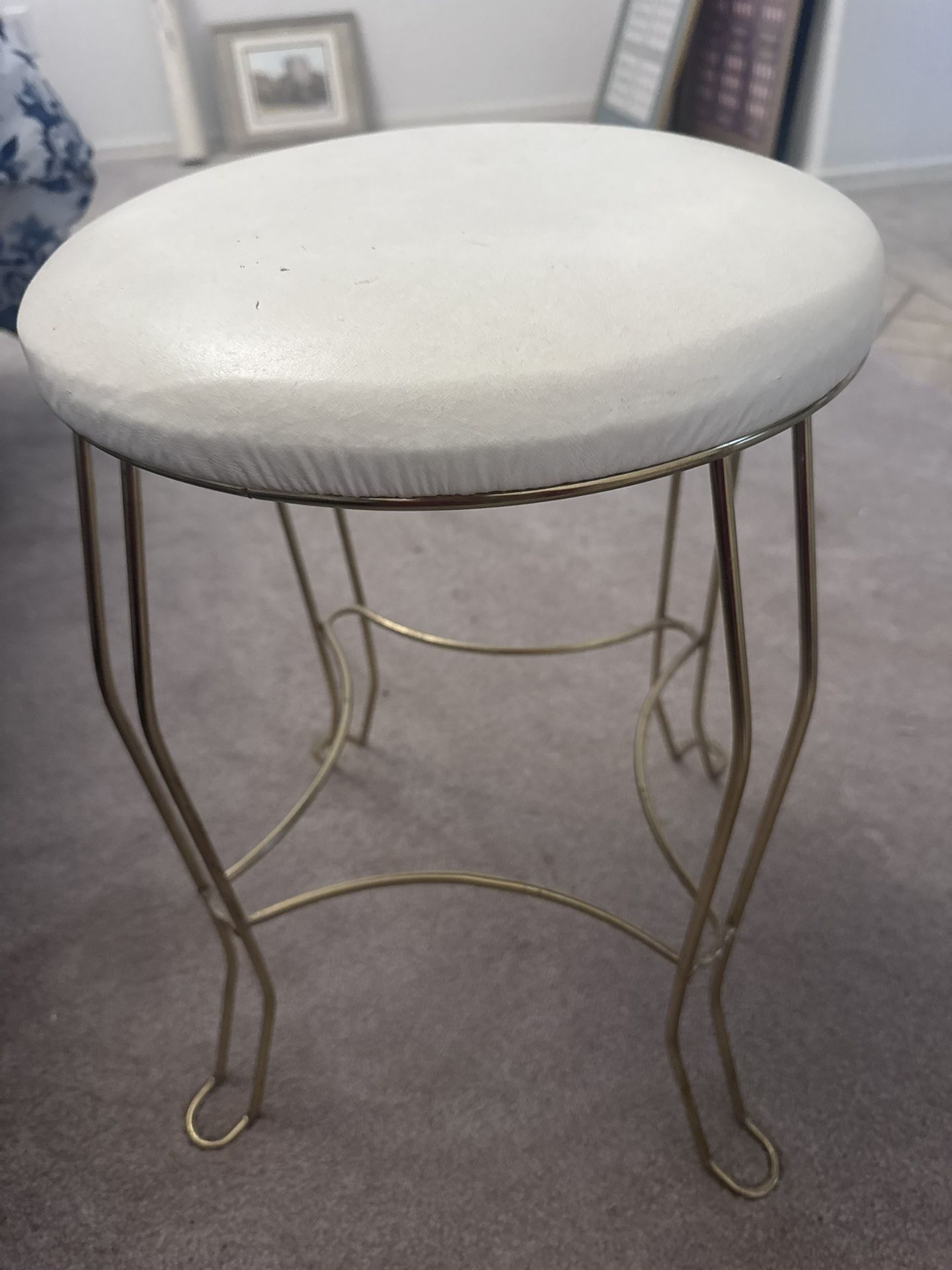 Vintage Style Vanity Stool Gold Metal Frame White Cushioned Seat