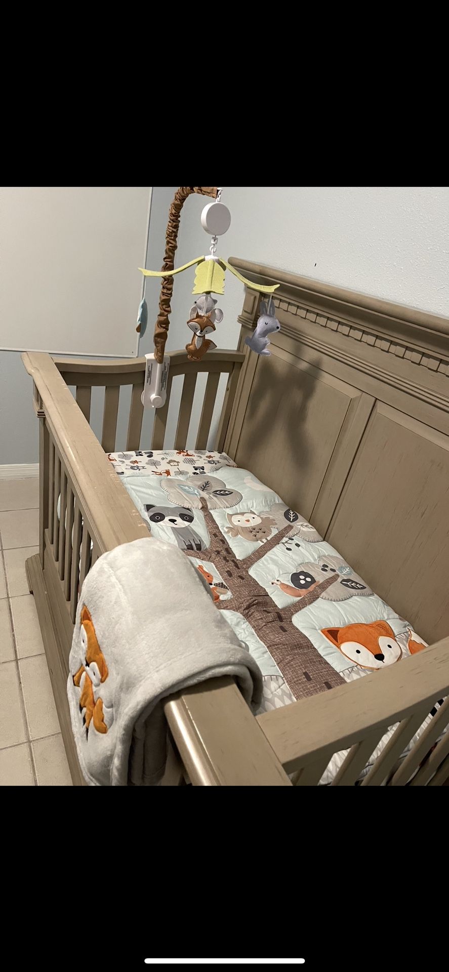 Baby / Toddler crib