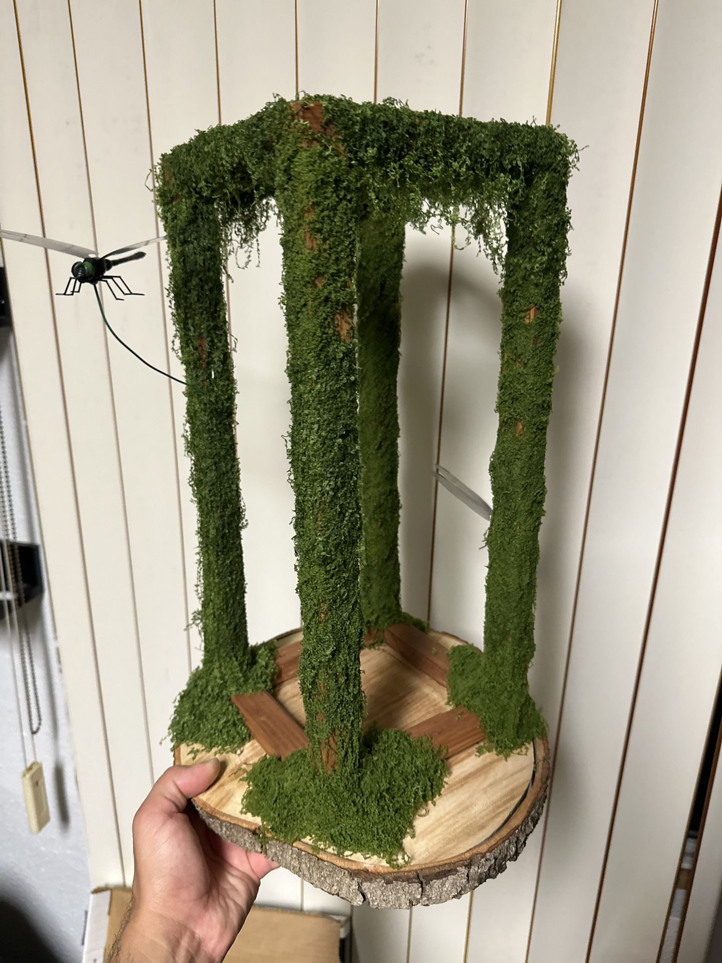18” Wood Moss Lanterns