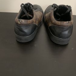 Louis Vuitton Monogram Sneakers (brown)