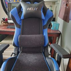 2 Gaming Chairs