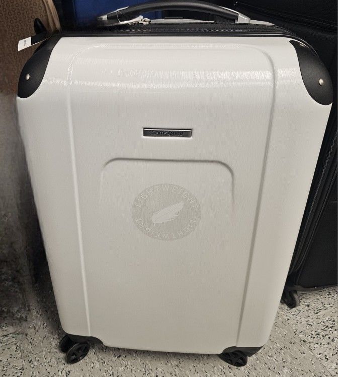 SAMSONITE Luggage Cherry Hill Hardside Spinner 24-inch