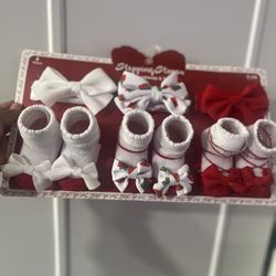 Set De Calcetas Y Diademas Para Bebé Están Nuevas 