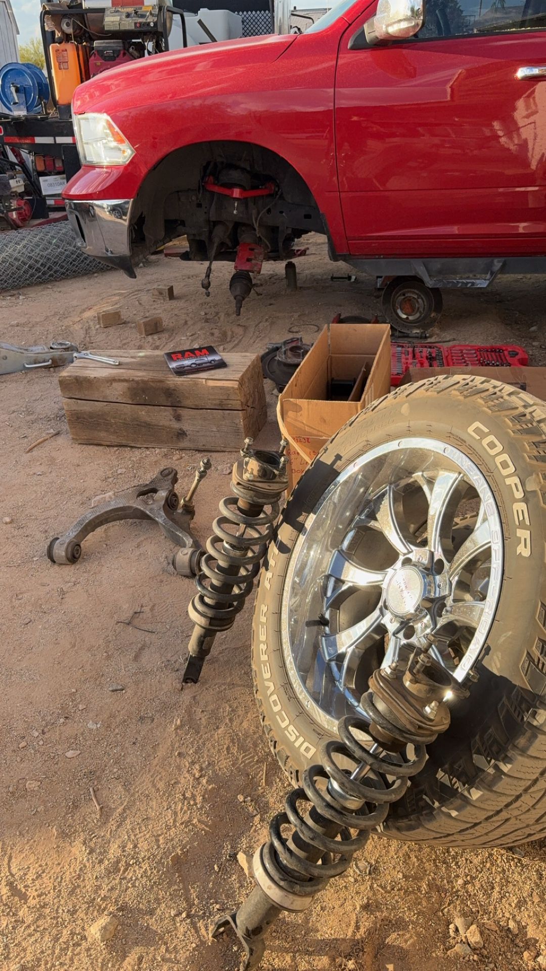 dodge ram 1500 4wd front struts RAM WHEELS SEPERATE!!!!!