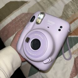 Polaroid Camera - Instax 11