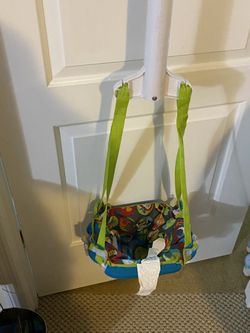 Infant doorway swing