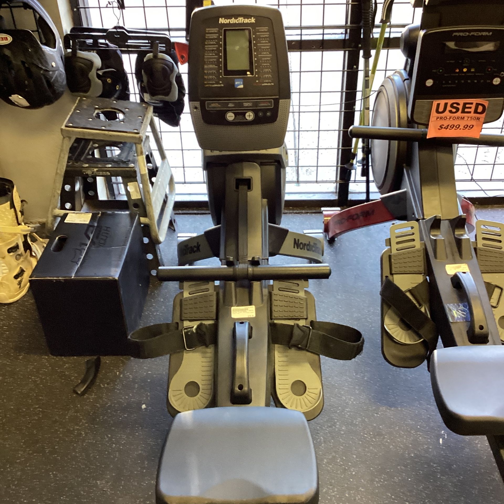 NordicTrack RW200 Rowing Machine for Sale in Phoenix, AZ OfferUp